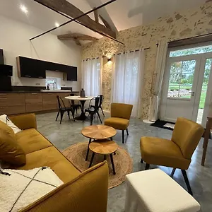 https://maison-de-vacances-gondrin.midi-pyreneeshotels.com